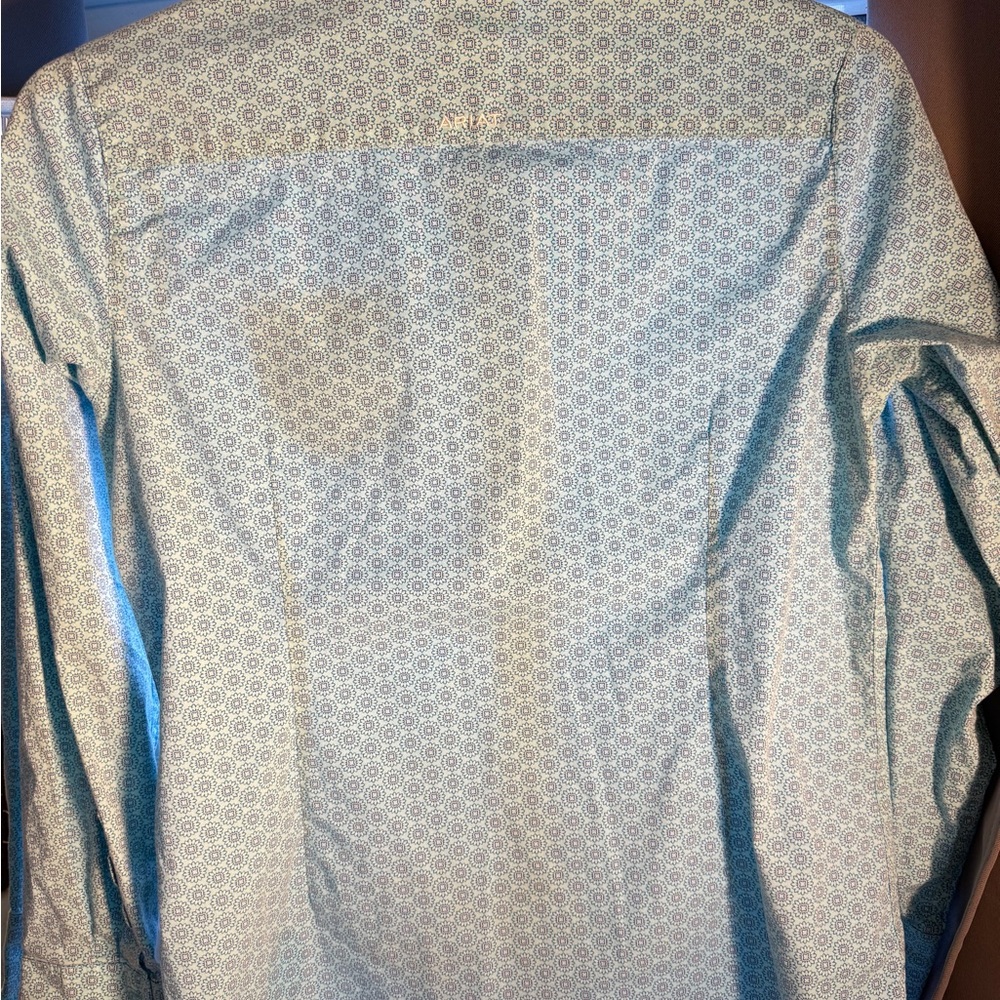 Ariat Women's Blue Geometric Button Down Shirt - Picture 4 of 4